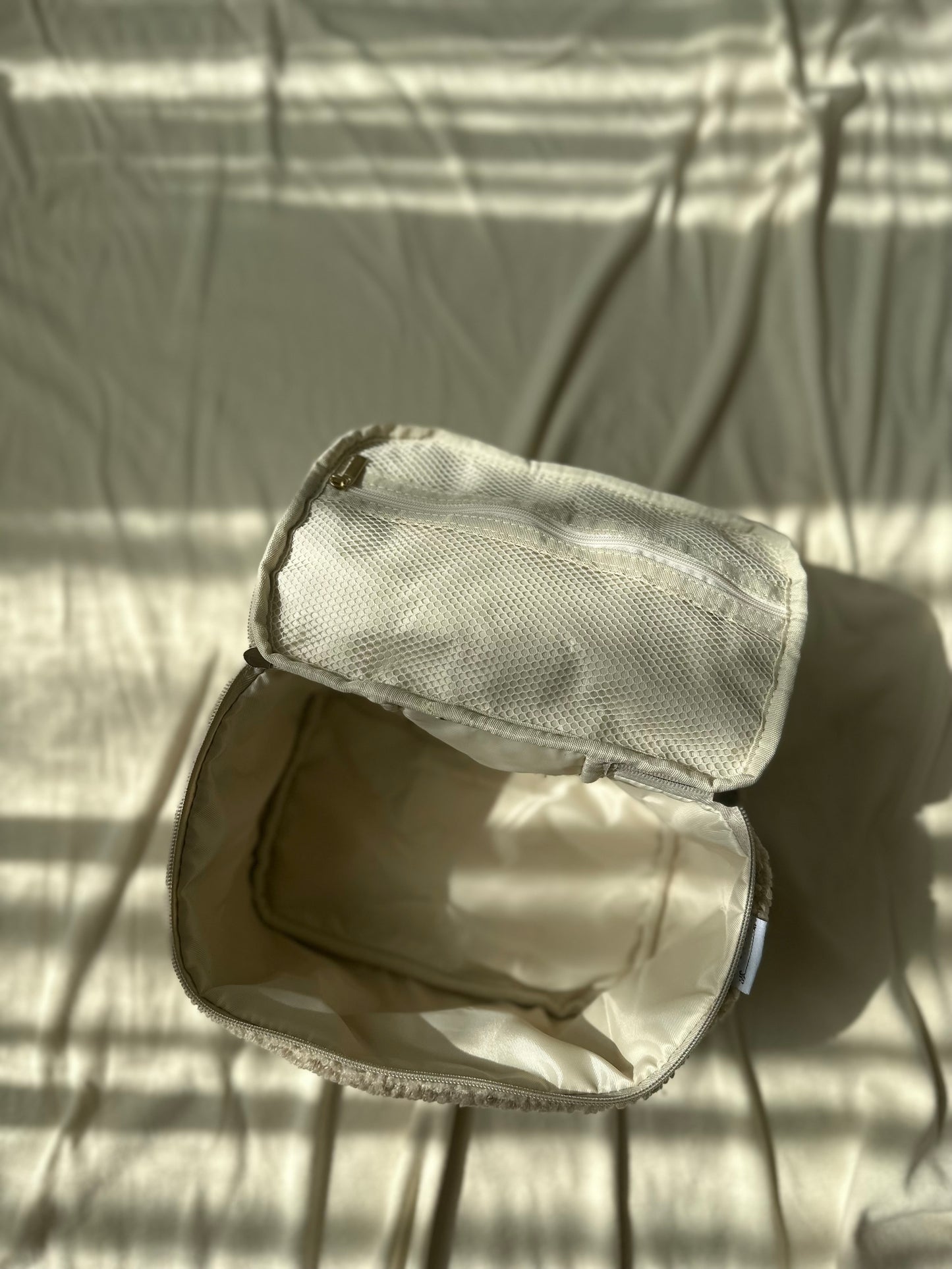 teddy toiletry bag